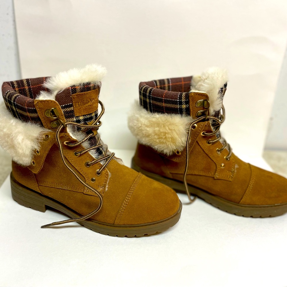 Cloud Nine Peyton Boot Sheepskin Like New 8